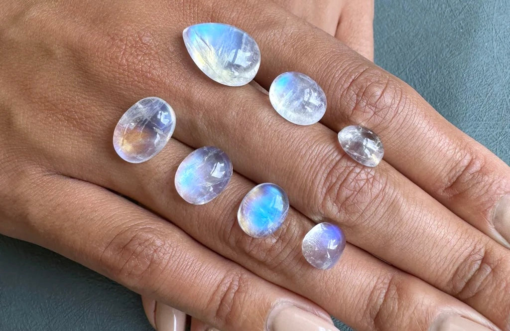 🌙 The Magic of Moonstone: A Stone of New Beginnings