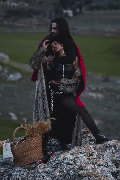 Blood Moon Romance: Halloween Proposal Ideas With Garnet and Dark Gothic Color