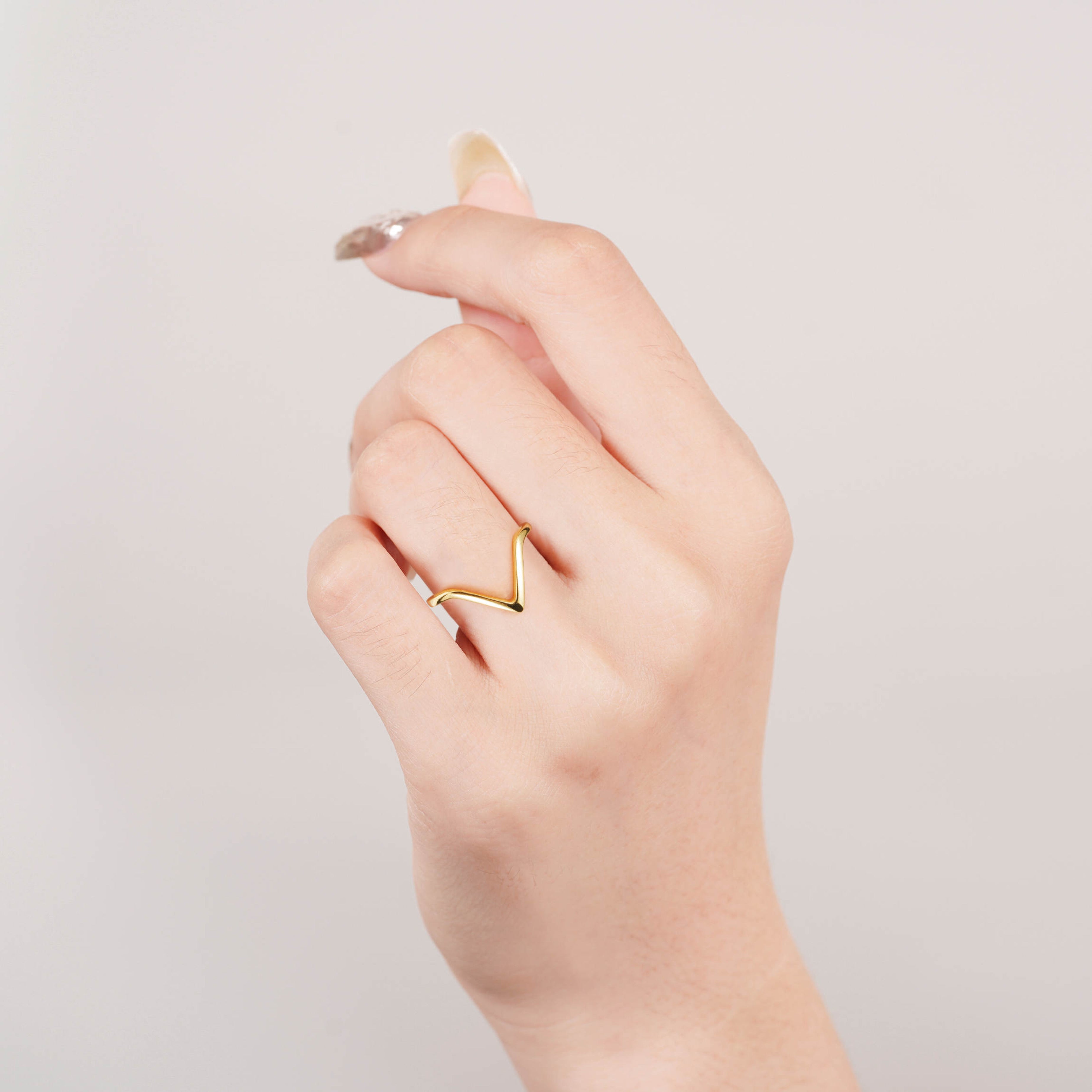 Aoi Curved Stacking Band in Sterling Silver