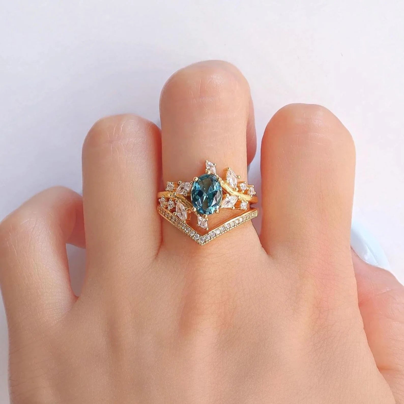 Bella London Blue Topaz Ring in 14K gold with crystals