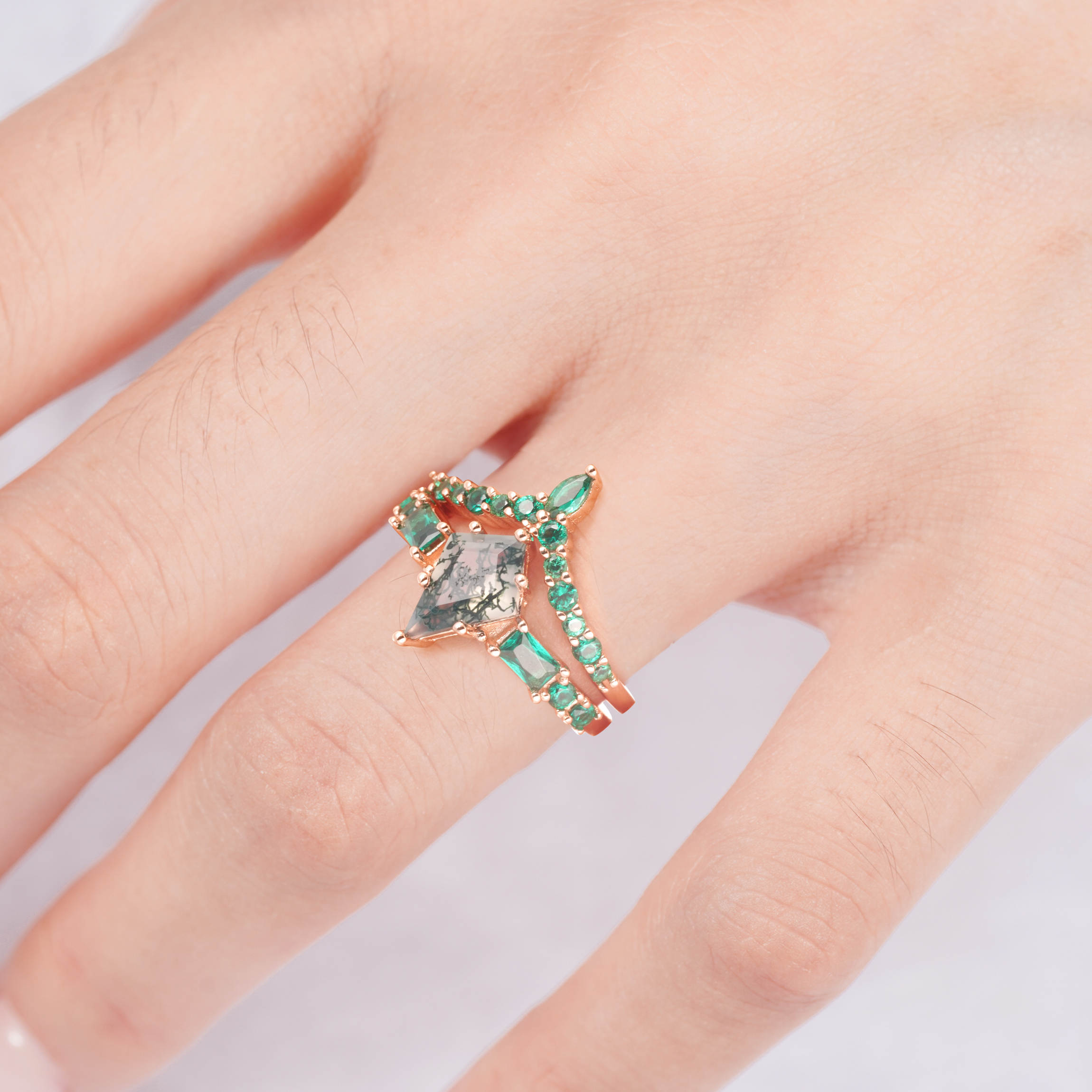 Oya Moss Agate Quartz Ring Set Rose Gold