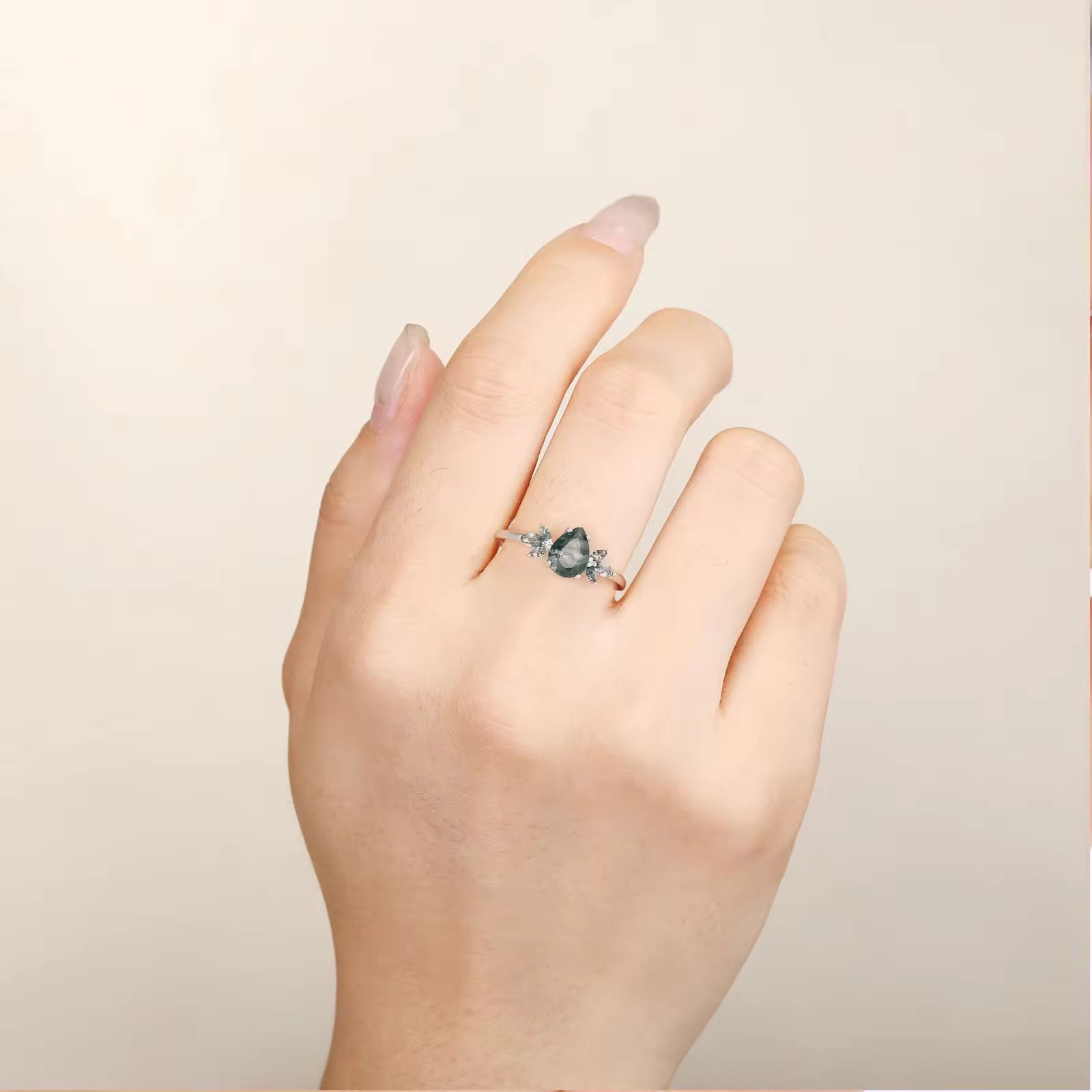 Ivy Moss Agate Quartz Ring Gold