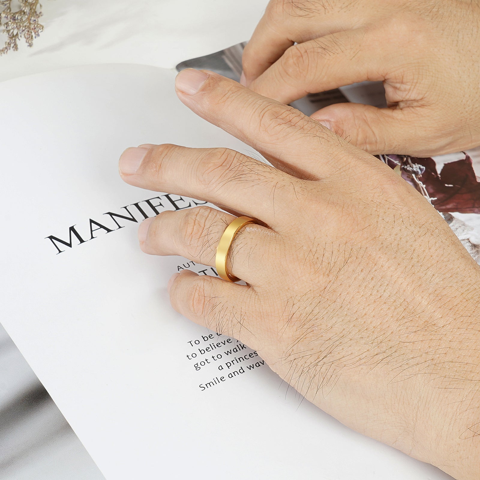 Tom 4mm Tungsten Men's Wedding Band Gold