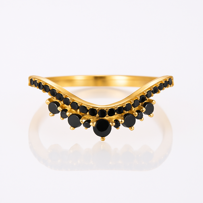 Allie Black Onyx Curved Ring Gold