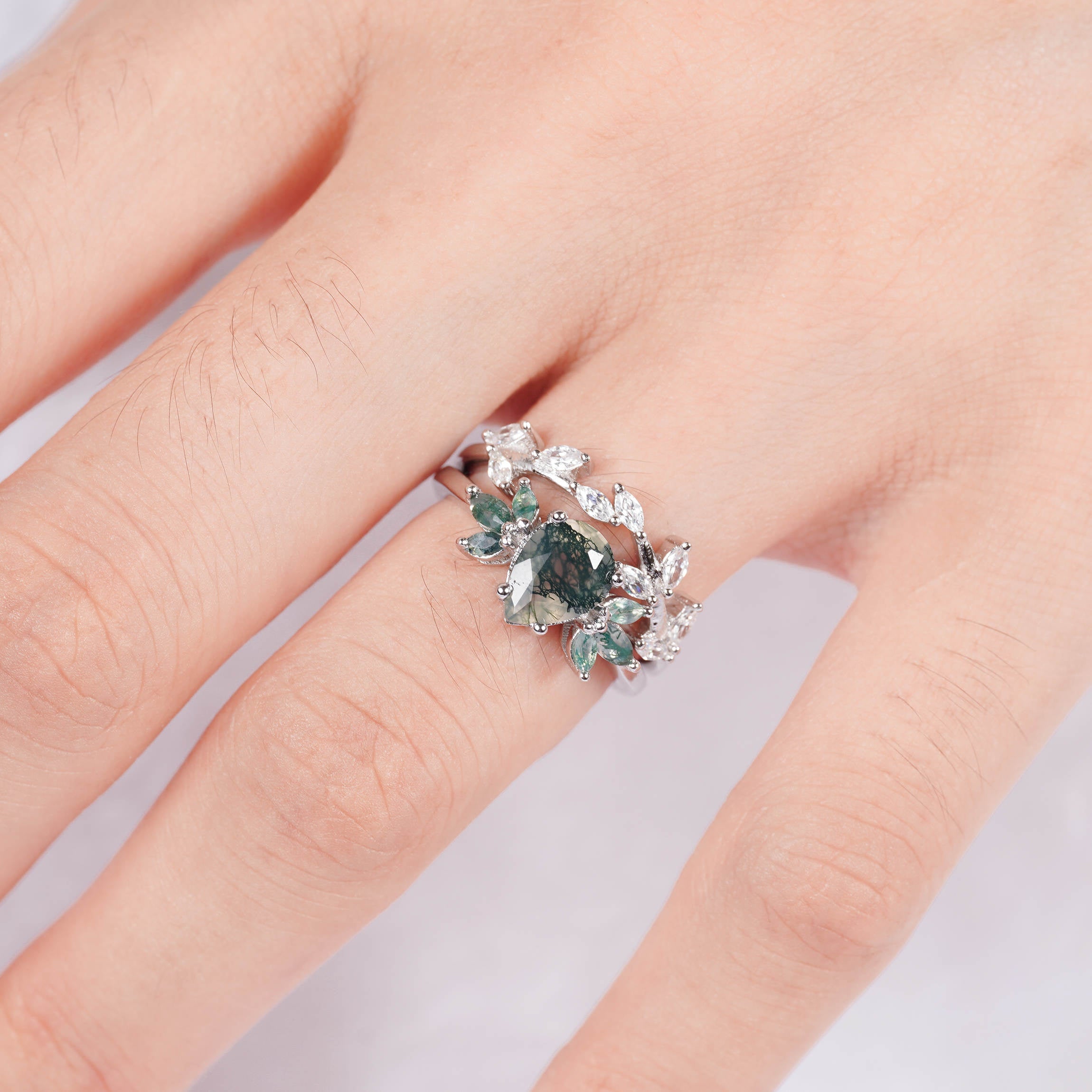 Ivy Moss Agate Quartz Leaf Ring Set Gold