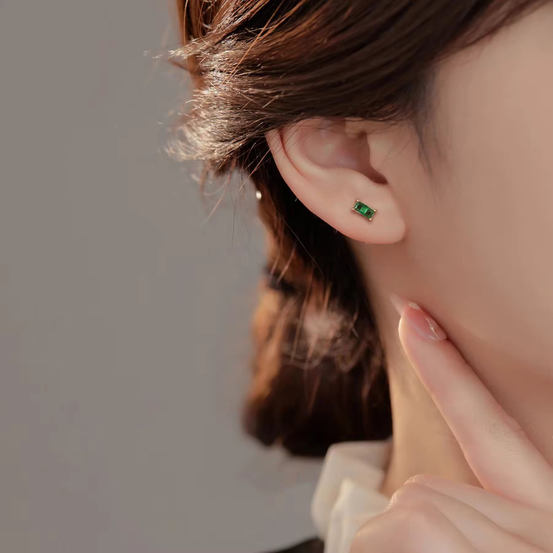 Pia 14k Gold Emerald Earrings