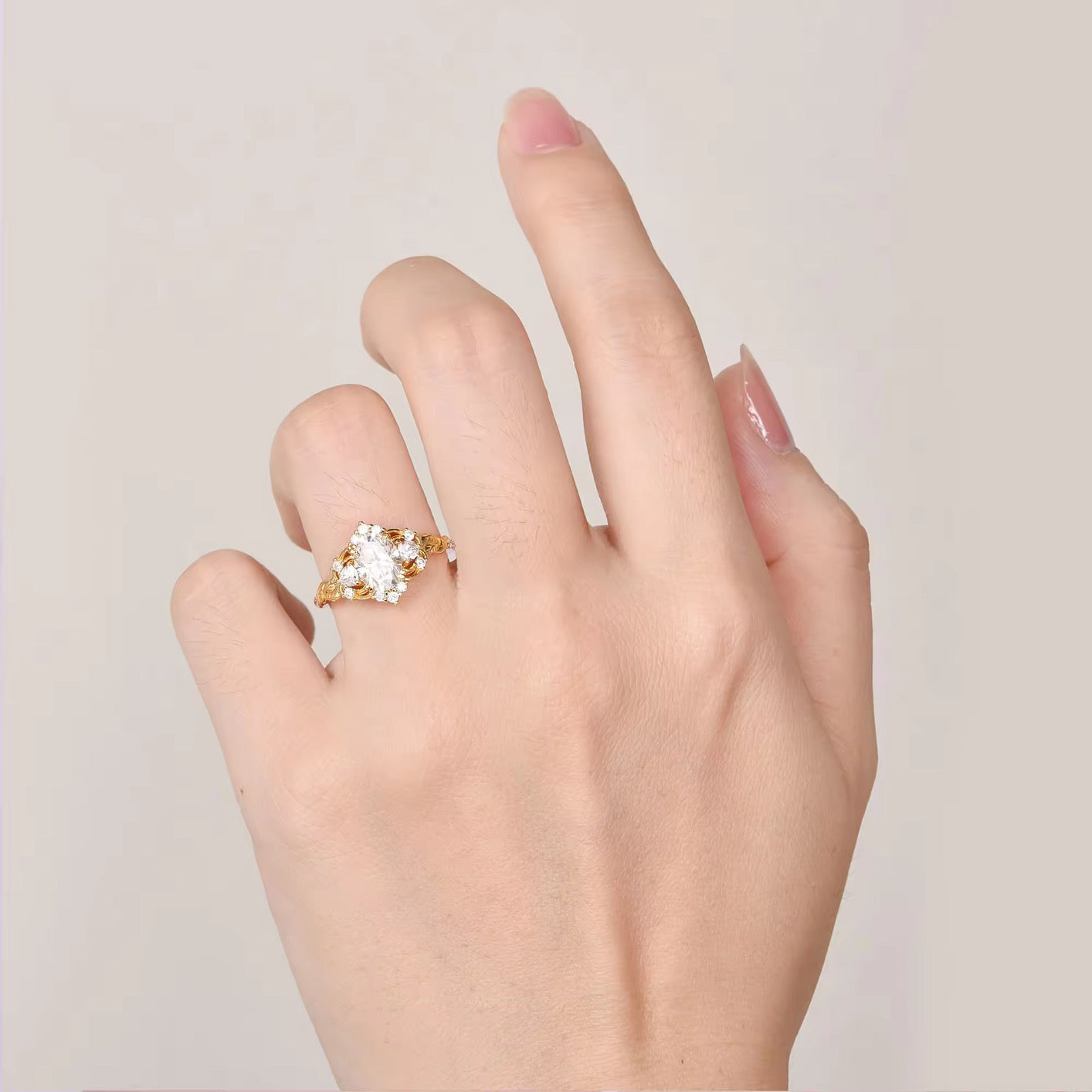 Lilly Moissanite Ring Gold