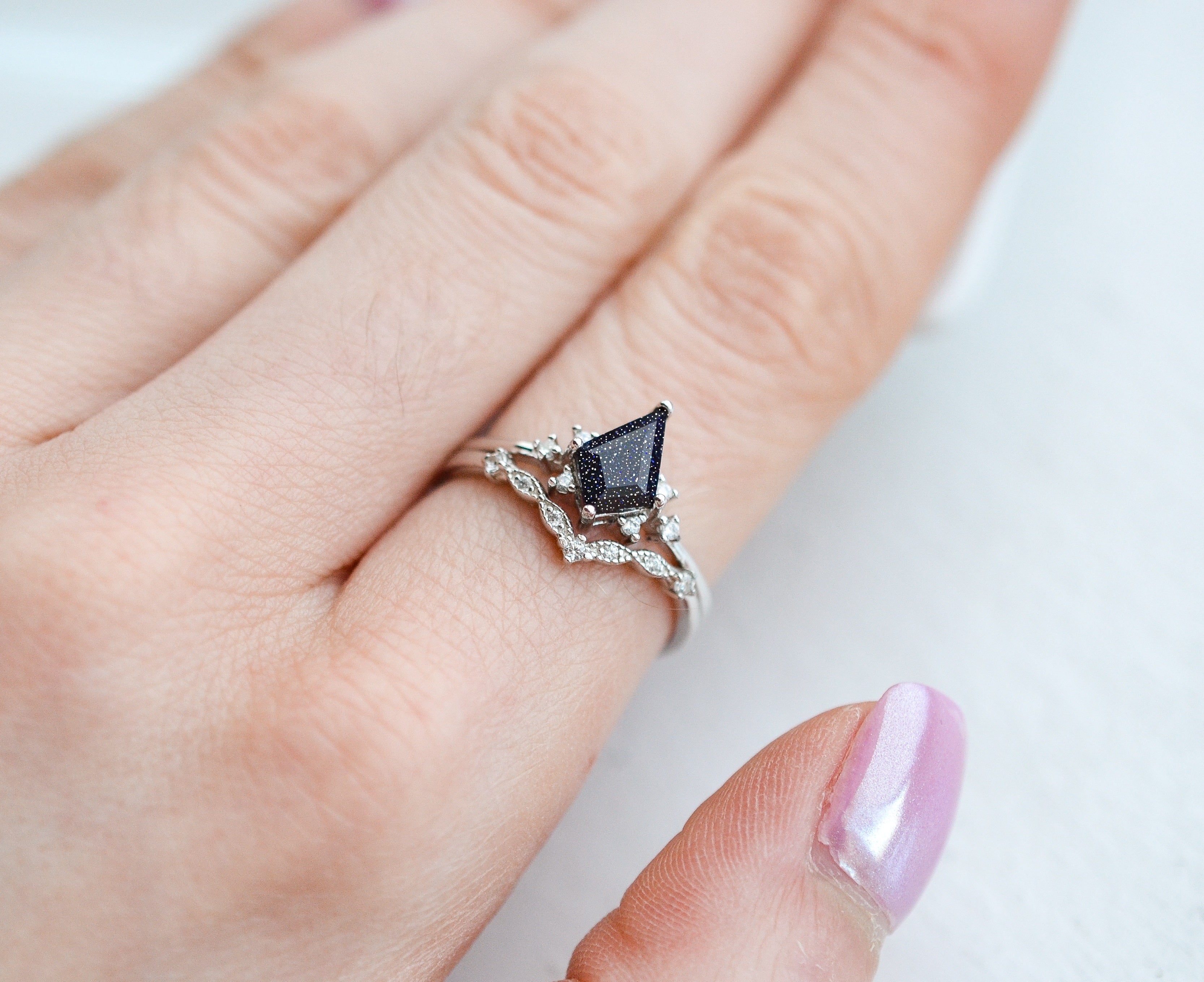 Qai Kite Blue Sandstone Ring Set