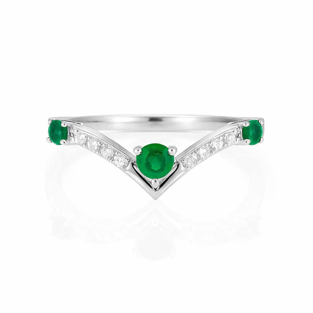 Nesa Curved Emerald Band Sterling Silver