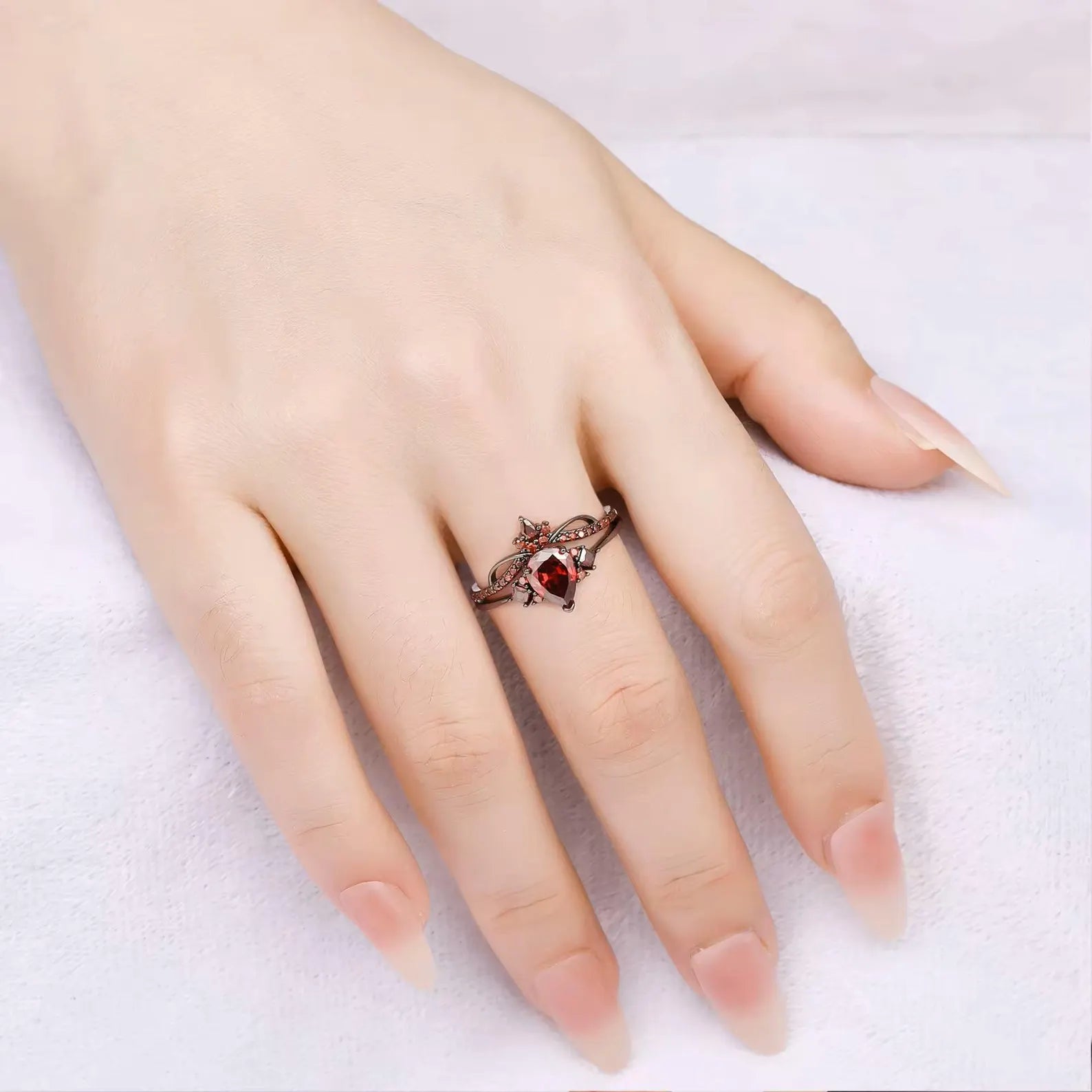 Rachel Garnet Black Gold Ring Set