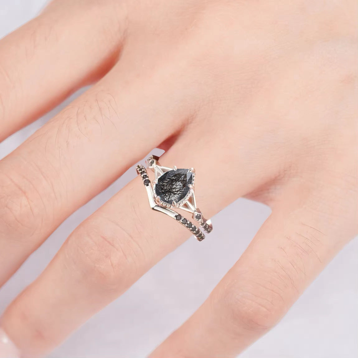 Joia Black Rutilated Quartz Ring Set