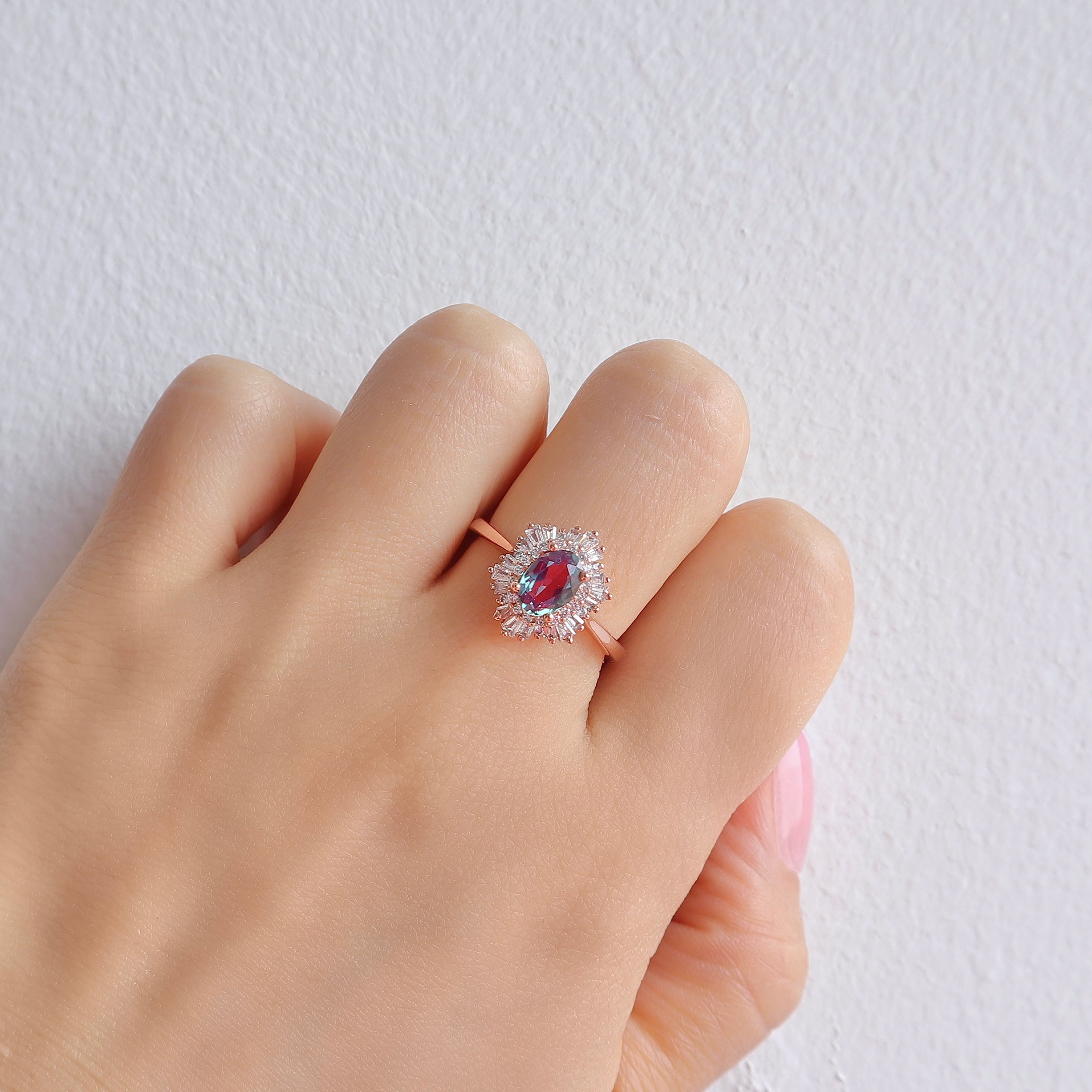 Rose Gold Alexandrite Ring with 1.5-Carat Alexandrite Crystal