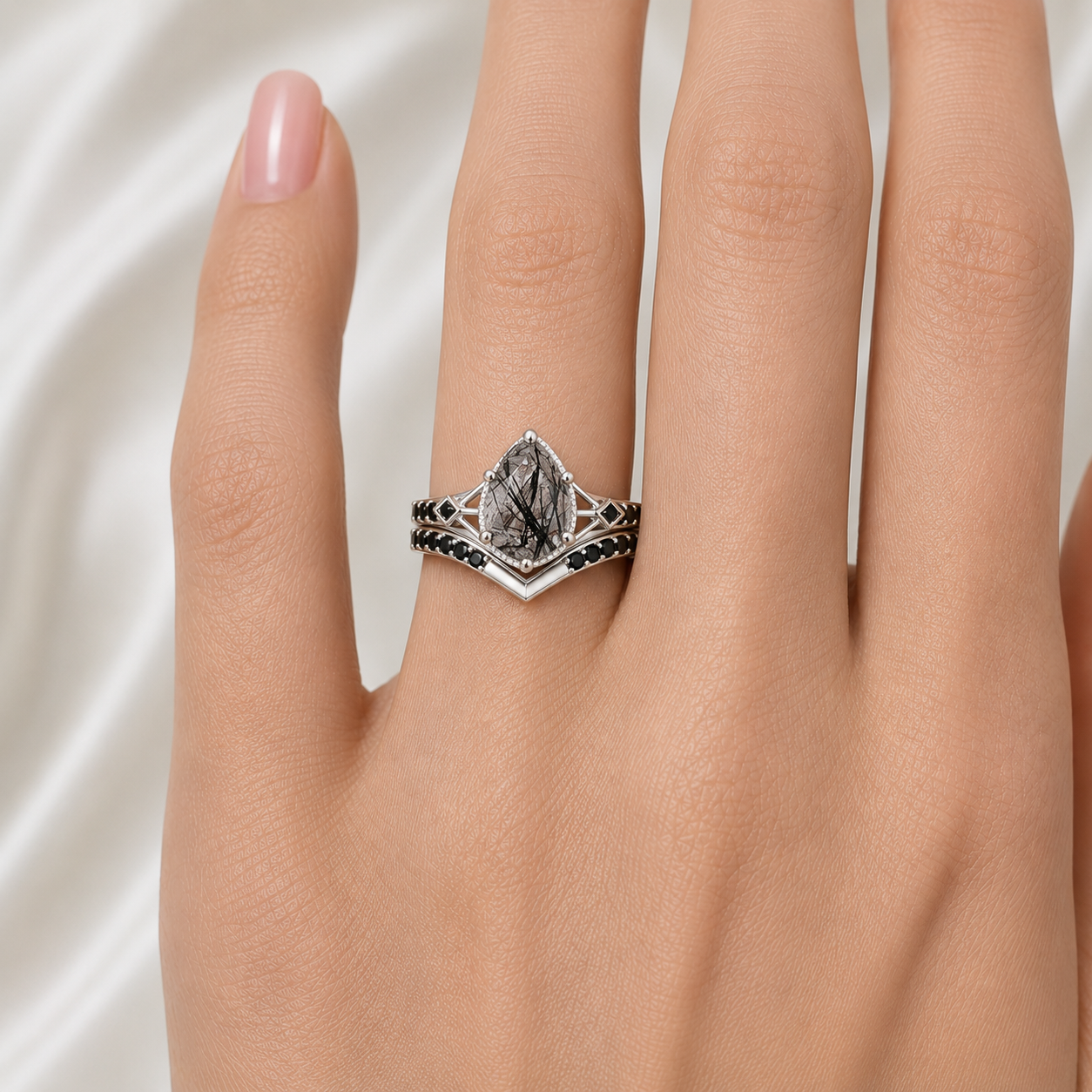 Joia Black Rutilated Quartz Ring Set