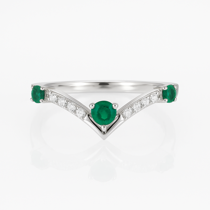 Nesa Curved Emerald Band Sterling Silver