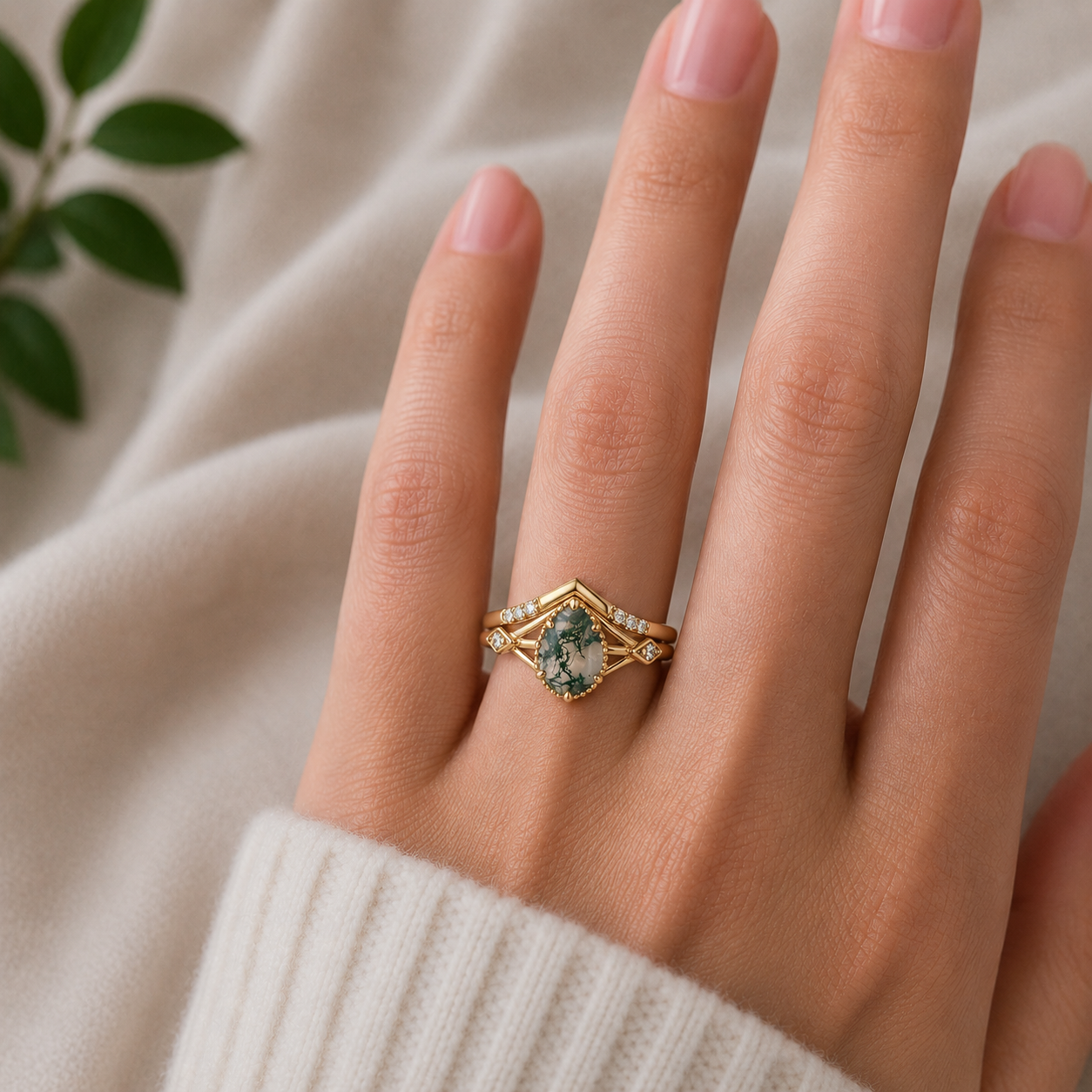 Emily Moss Agate Quartz Ring Set Gold