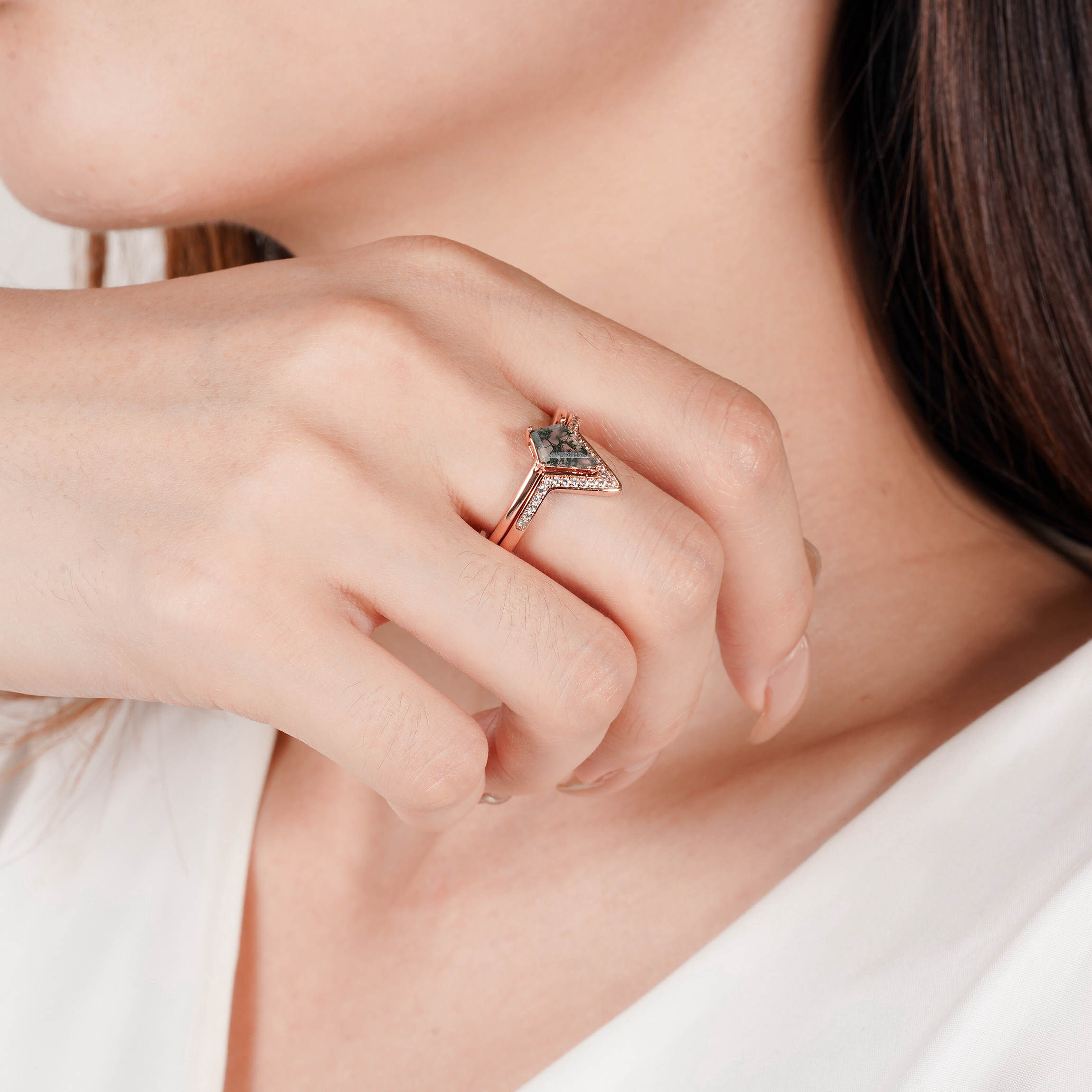 Evelyn Moss Agate Quartz Ring Set Rose Gold