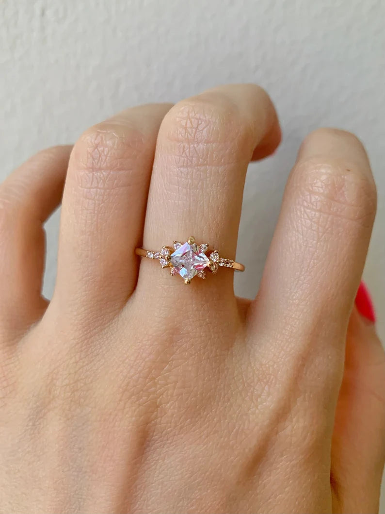 Kia Crystal Ring Gold