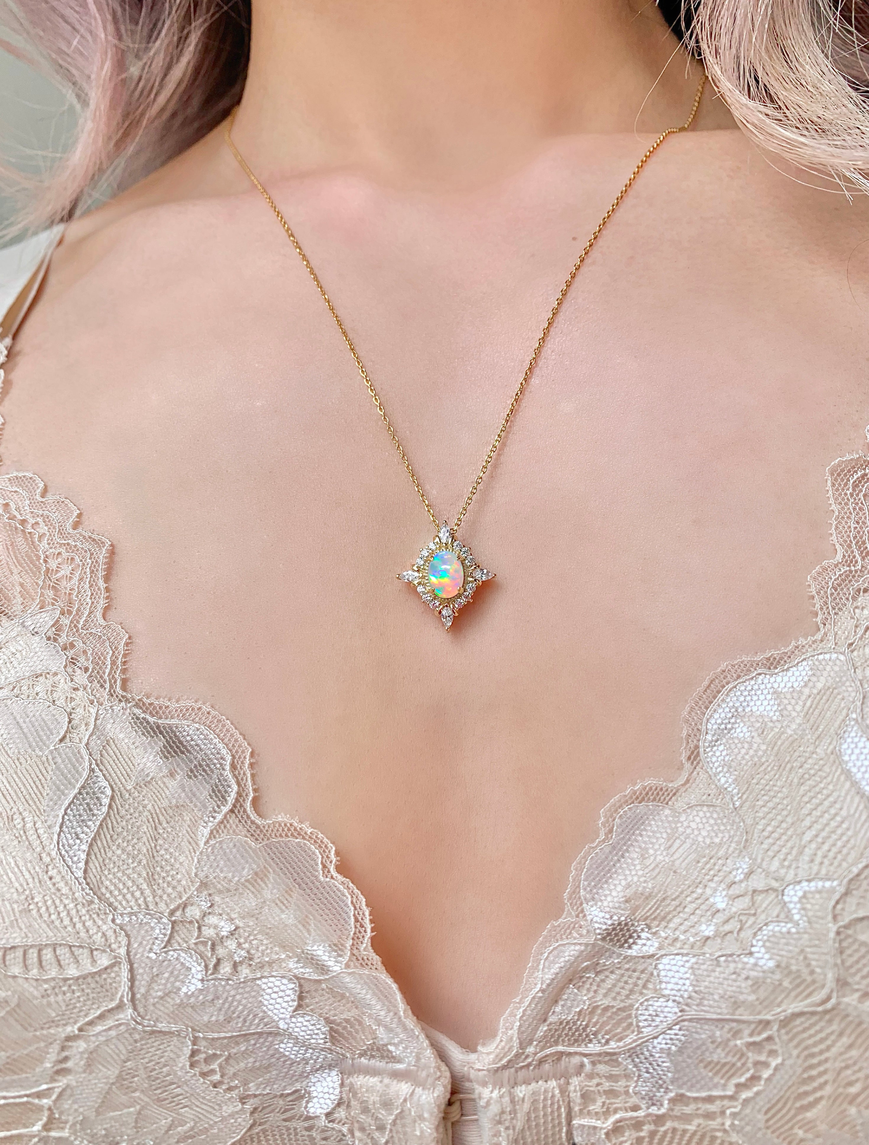 Mia Opal Necklace Gold with fire opal pendant and crystals